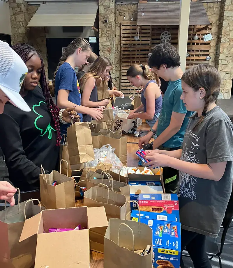 College students packing lunches